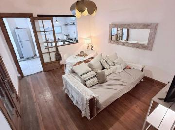 Casa de 3 ambientes, La Plata · Casa de 122 m² con 2 Habitaciones en Venta en La Plata