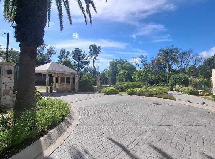 Desarrollo horizontal · Finca Sarmiento