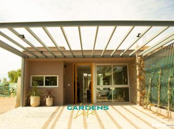 Casa de 3 ambientes, Carrodilla · Casa en Venta C/ Cochera en Carrodilla