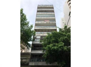 Departamento · 96m² · 4 Ambientes · 1 Cochera · Alquiler Cuatro Ambientes con Balcon Al Frente y Cochera