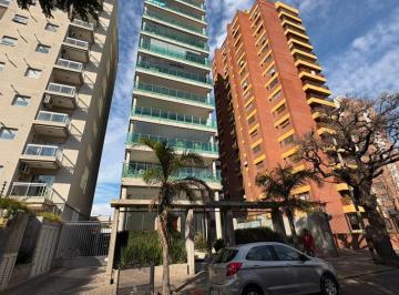 Departamento de 3 ambientes, Quilmes · Departamento en Venta de 3 Ambientes con Cochera en Quilmes Centro