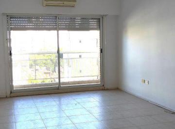 Departamento de 1 ambiente, Caballito · Monoambiente con Balcon, Vestidor Vista Abierte Super Luminoso