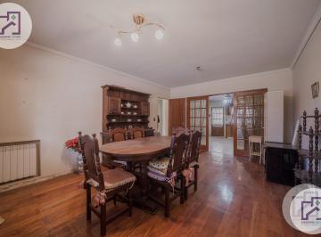 Casa · 214m² · 3 Ambientes · 1 Cochera · Venta Casa en Villa Raffo - a m de Gral. Paz