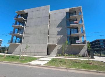 Departamento · 30m² · 1 Ambiente · 1 Cochera · Alquiler Loft Amoblado con Cochera en Tierra Nueva - Condo Loft