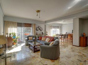 Living comedor · Departamento en Dos Pisos en Monte Castro Venta