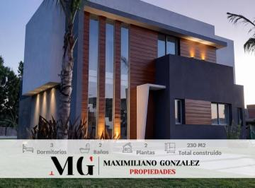 Casa · 220m² · 5 Ambientes · 2 Cocheras · Casa Alquiler Terralagos Canning