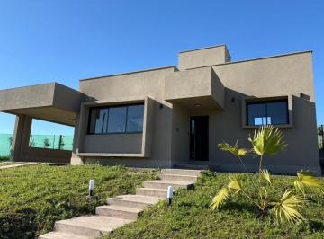 Casa · 115m² · 3 Ambientes · 1 Cochera · Venta Casa Country Labradores 2, Los Nogales