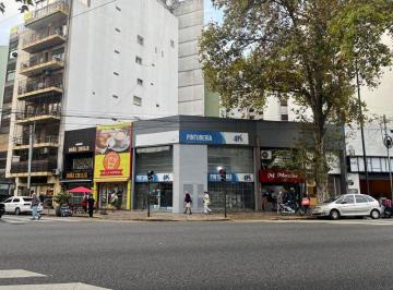 Local comercial , Villa Crespo · Local en Esquina de Mucha Circulacion - con Renta Hasta 2029 4,2% en Dolares