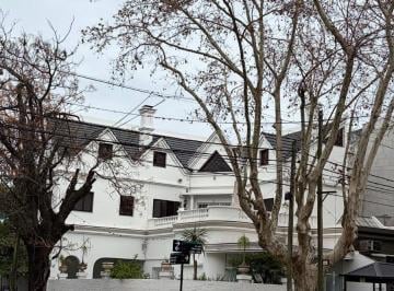 Casa de 4 ambientes, San Isidro · Casa/oficina en Venta en San Isidro