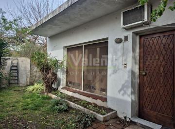 PH de 2 ambientes, Hurlingham · Casa PH 2 Ambientes Al Fondo en Venta, Apto Credito Hipotecario, Hurlingham Centro