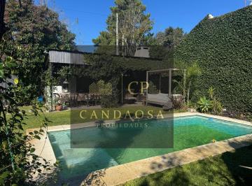 Casa · 130m² · 4 Ambientes · 4 Cocheras · Adg. Oportunidad! Casa 4 Ambientes con Pileta