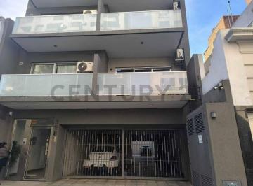 Departamento · 34m² · 1 Ambiente · 1 Cochera · Alquiler – Exclusivo Monoambiente Al Frente con Balcón y Chochera en Villa del Parque