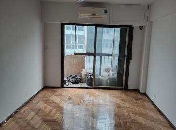 Departamento · 64m² · 3 Ambientes · Excelente Departamento de 3 Ambientes C/dep., Ubicado en El 6° Piso Sobre La Av Corrientes, a Metr