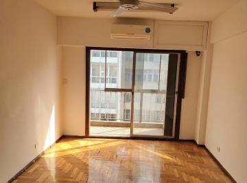 Departamento · 64m² · 3 Ambientes · Departamento de 3 Amb C/dep. 6° Piso Sobre Av Corrientes, a m de Montevideo