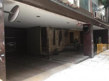 Garage · 16m² · Cochera Fija Cubierta en Uriburu Al 1000 - 16 m²