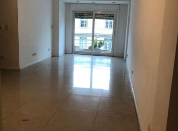 Departamento de 4 ambientes, Almagro · Departamento en Duplex de 4 Ambientes con Balcon y Cochera en Almagro