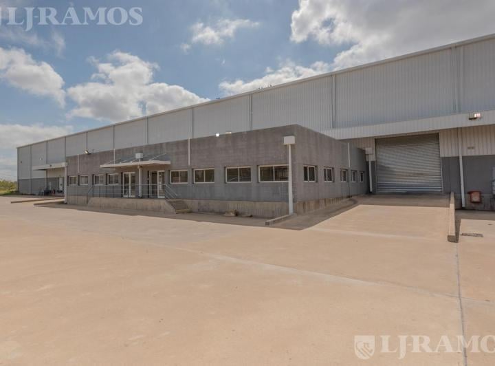 Depósito · 13250m²