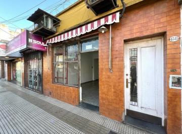 PH · 374m² · 4 Ambientes · Venta en Block de PH con 2 Locales en Munro