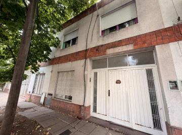 Casa · 75m² · 4 Ambientes · PH a Venta en Castelar Norte