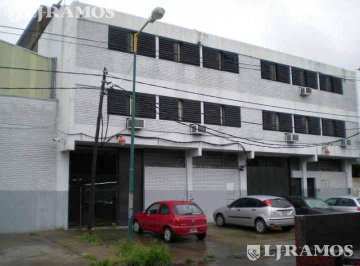 Depósito · 4900m²