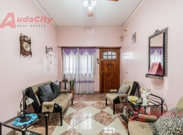 Casa · 102m² · 3 Ambientes · Venta Casa 3 Ambientes con Patio y Terraza en San Justo