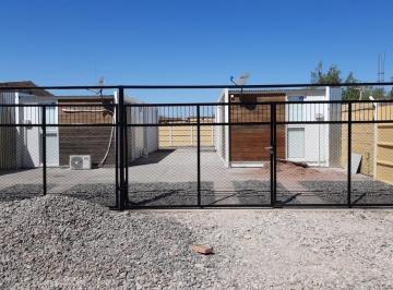 Casa · 360m² · 2 Ambientes · 1 Cochera · Casa en Añelo