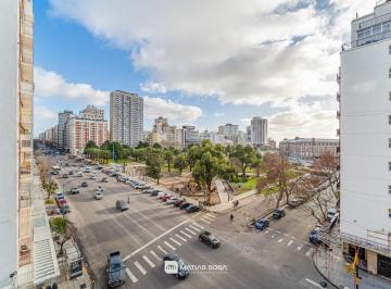 Departamento · 74m² · 3 Ambientes · Venta - Departamento - 3 Ambientes - Al Frente - con Balcón - Vista a Plaza Colon