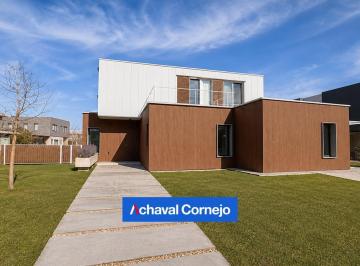 Casa · 236m² · 5 Ambientes · 3 Cocheras · Casa en Puertos, Acacias, 3 Dorm. con Pileta