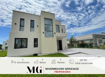 Casa · 189m² · 5 Ambientes · 2 Cocheras · Casa Venta Lagos de Canning