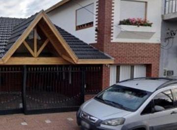 Casa de 5 ambientes, La Matanza · Venta Casa 5 Ambientes con Patio y Cochera Lomas del Mirador