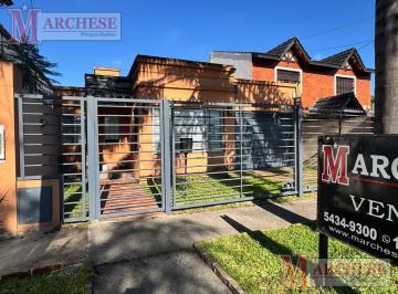 Casa · 3 Ambientes · 2 Cocheras · Casa 3 Ambientes Una Sola Planta en Ituzaingó Norte en Venta
