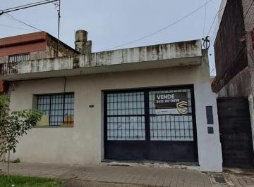 Casa · 148m² · 3 Ambientes · 1 Cochera · Venta - Mejico 938 - Local y Casa - Amplio Terreno - Barrio Belgrano - Rosario