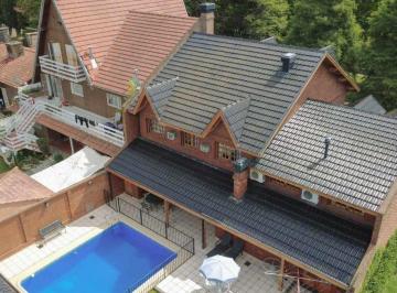 Casa · 370m² · 8 Ambientes · 3 Cocheras · Venta Casa 8amb Burzaco