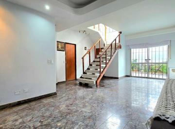 Casa · 184m² · 4 Ambientes · 3 Cocheras · Venta Casa Agronomia 4 Ambientes Cochera y Patio