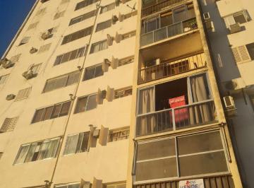 Departamento de 7 ambientes, Rosario · Departamento Al Frente