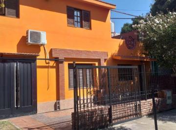 Casa de 2 ambientes, Córdoba · Se Vende Casa B° Yofre - 2 Plantas