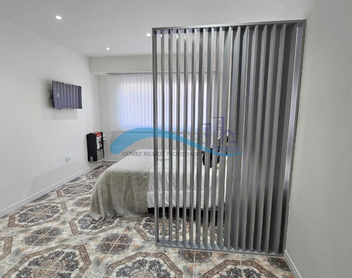 Departamento 1 ambiente, de buenas dimensiones, al contrafrente, en Colon y Lamadrid