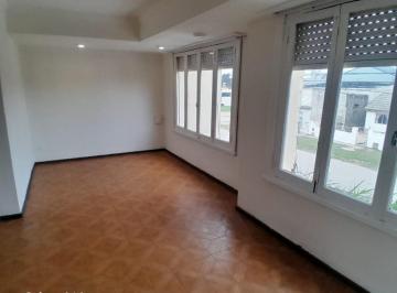 Departamento · 38m² · 21 Ambientes · Departamento de 2 Ambientes en Rivadavia Al 8100