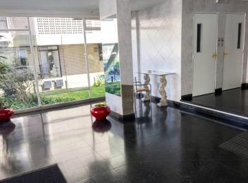 Departamento de 3 ambientes, Floresta · 3 Ambientes - Mucha Luz - Cocina y Lavadero Independientes