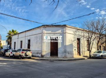 Casa · 177m² · 8 Ambientes · Casa Esquina Crisol Sur | 4 Dor + Espacio Independiente | Apto Crédito y Profesional