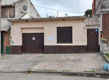 Departamento · 51m² · 2 Ambientes · 1 Cochera · Alquiler de Departamento 2 Amb Tipo Casa con Terraza Cochera y Sin Expensas en Bernal