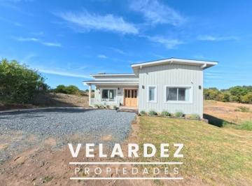 Casa · 170m² · 6 Ambientes · Casa en Venta - Barrio Senderos IV - Costa Esmeralda