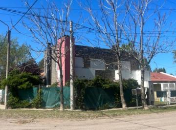 Casa de 5 ambientes, Monte Hermoso · Casa en Venta - Monte Hermoso - Rio Gallegos Esquina Rio Corrientes