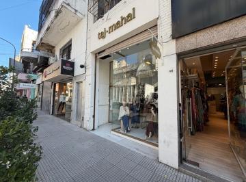 Local comercial · 240m² · Local - Once