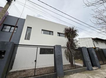 Casa · 133m² · 4 Ambientes · 2 Cocheras · Casa de 3 Dorm. en Venta en Manuel B Gonnet