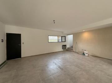 Casa · 133m² · 4 Ambientes · 2 Cocheras · Casa de 3 Dorm. en Venta en Manuel B Gonnet