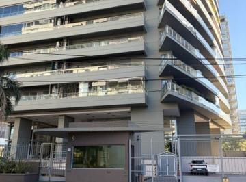 Departamento de 3 ambientes, Vicente López · Departamento de Tres Ambientes en Puerto de Olivos con Cochera