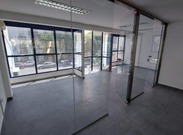 Local comercial · 350m² · 7 Ambientes · Local en Alquiler - 2 Baños - 420 m - Monserrat