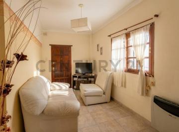 Casa · 95m² · 4 Ambientes · 2 Cocheras · Casa de 3 Dorm. en Venta en Berisso