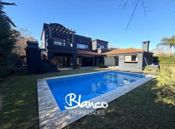 Casa · 312m² · 9 Ambientes · 1 Cochera · Casa en Venta en La Alameda, Nordelta, Tigre